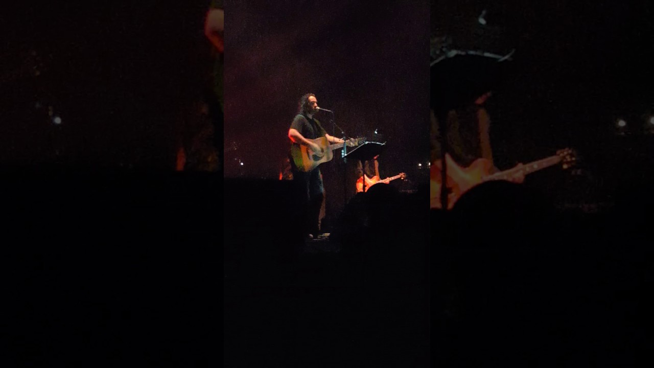 Saez - J'veux qu'on baise sur ma tombe (intégrale) - Zénith Dijon - Mercredi 5 avril 2017