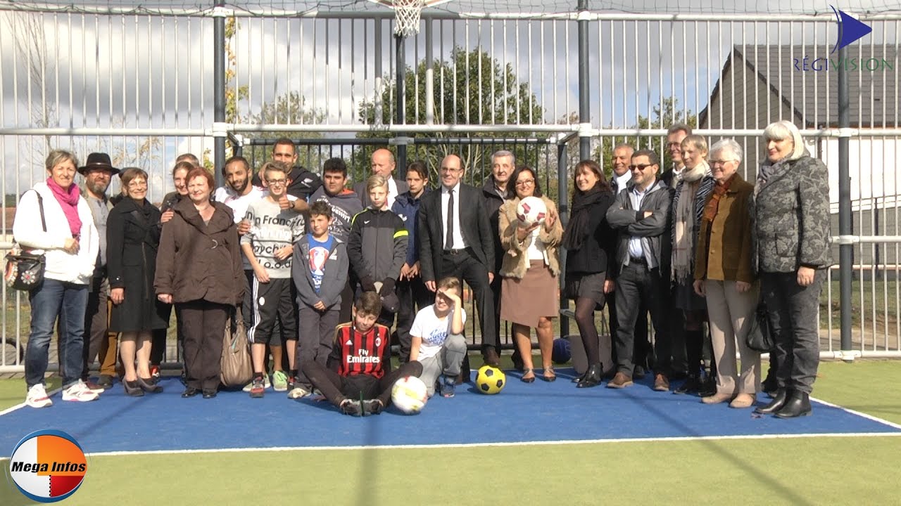 inauguration du City-stade de Neufchef .