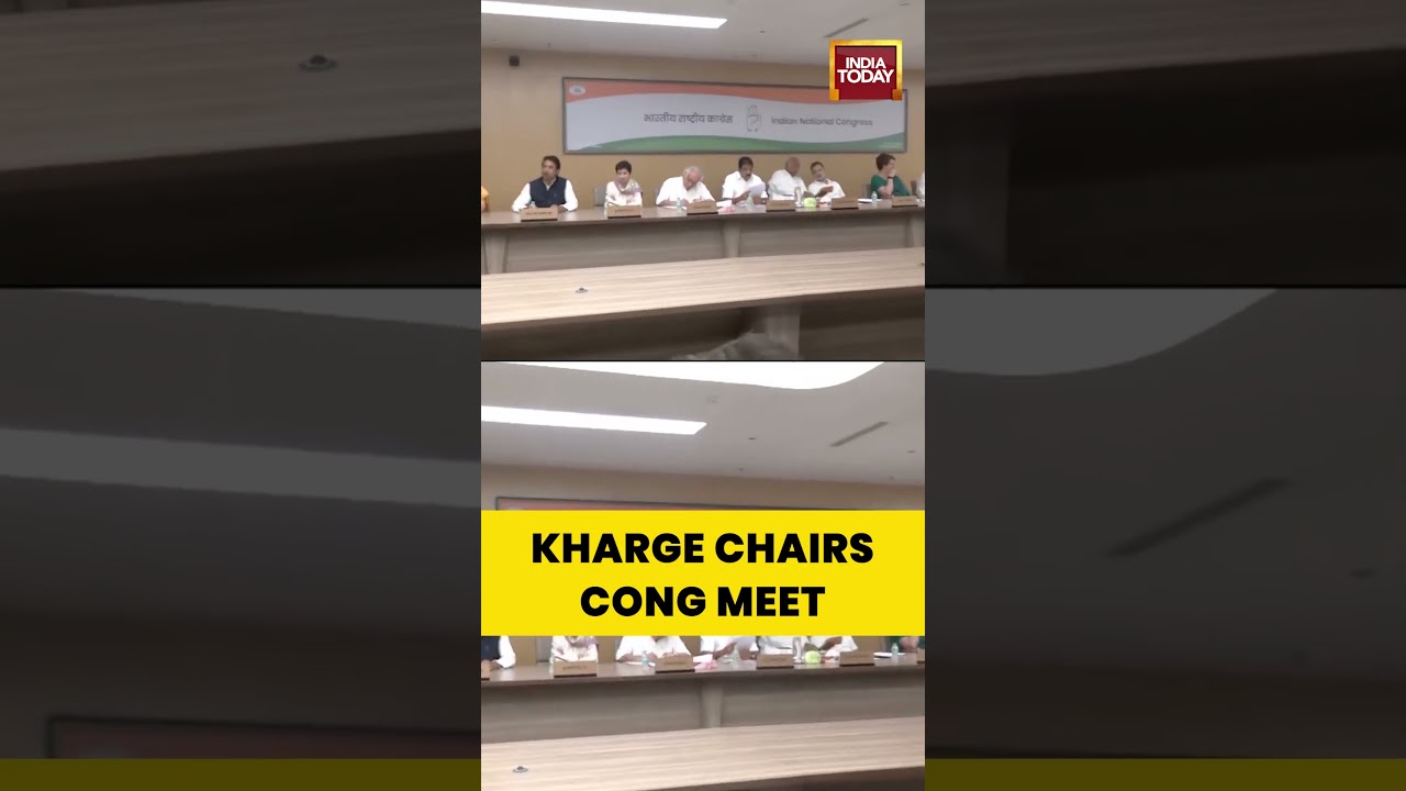 Mallikarjun Kharge Leads Key Congress Meeting in Delhi | Rahul Gandhi | Congress