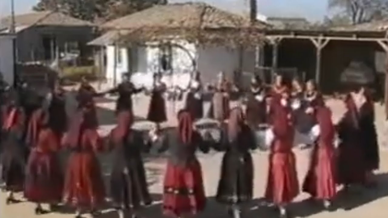Народные танцы и песни Гагаузов из греции / г. Орестиада, 2005 год