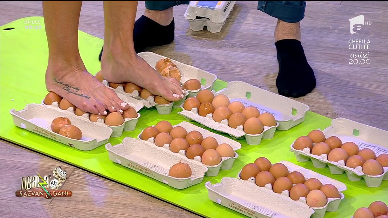 Răzvan si Dani, vânătorii de mituri! Cum să mergi pe ouă, fără să le spargi