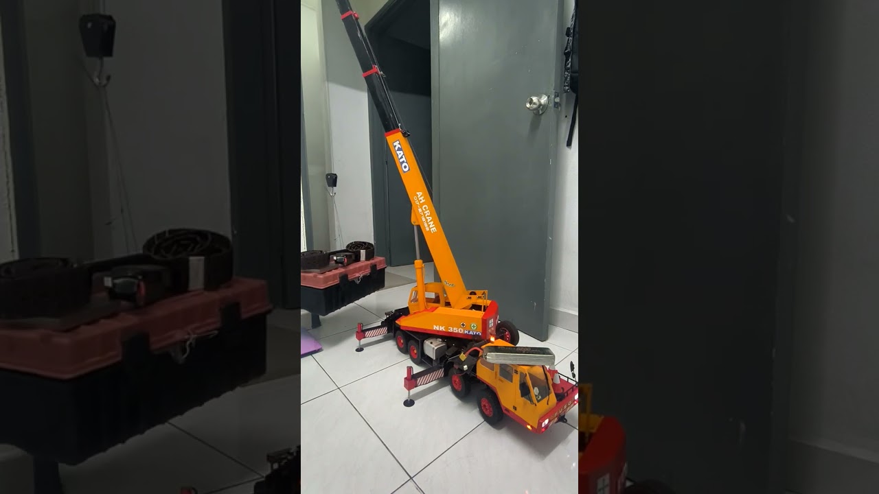 rc crane (kato model) 🇲🇾🇲🇾🇲🇾Malaysia spac