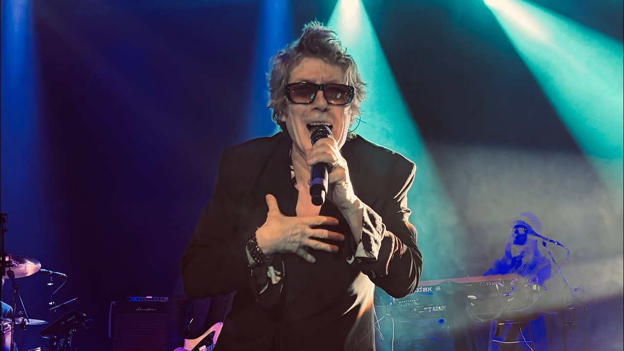 Pretty In Pink by The Psychedelic Furs (Live in Toronto)