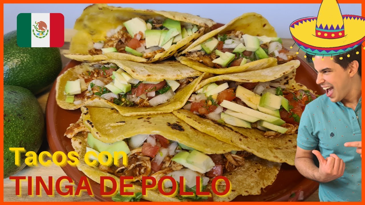 Tacos de tinga de pollo con chipotle