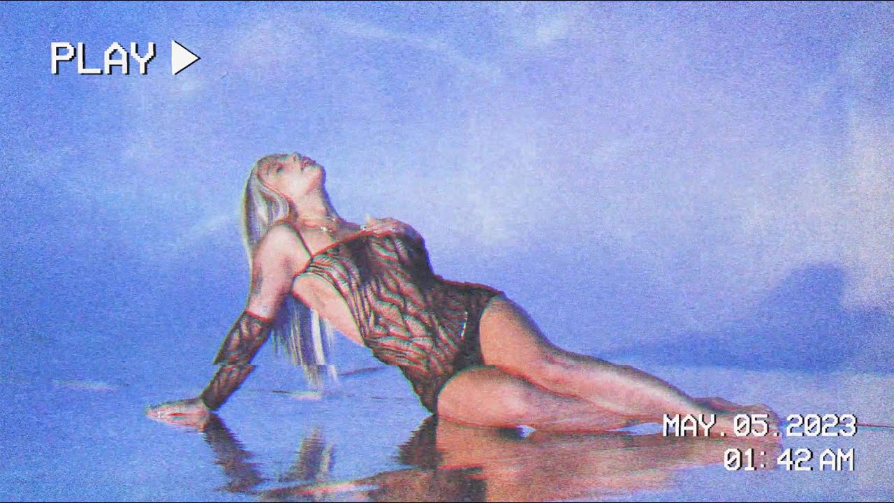 Kiana Ledé  - Deeper (Visualizer)