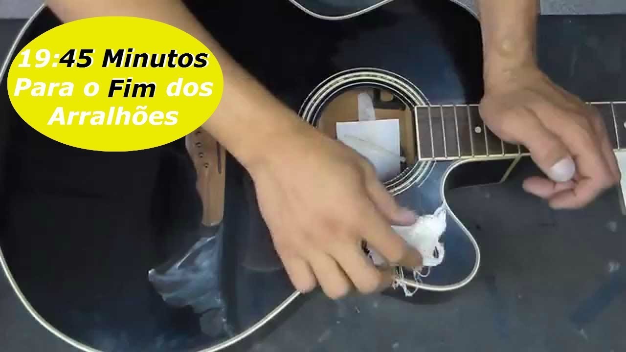Como TIRAR RISCOS ARRANHÕES do Violão | Luthier BH ♫♫♫