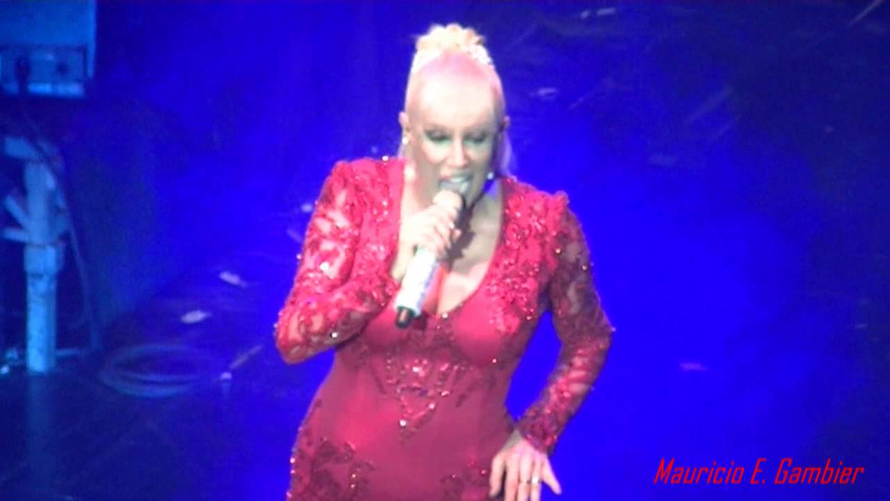 Valeria Lynch (Popurri) Donde ira el amor- Luz de mis ojos- La vida pasa- Hablame de amor...
