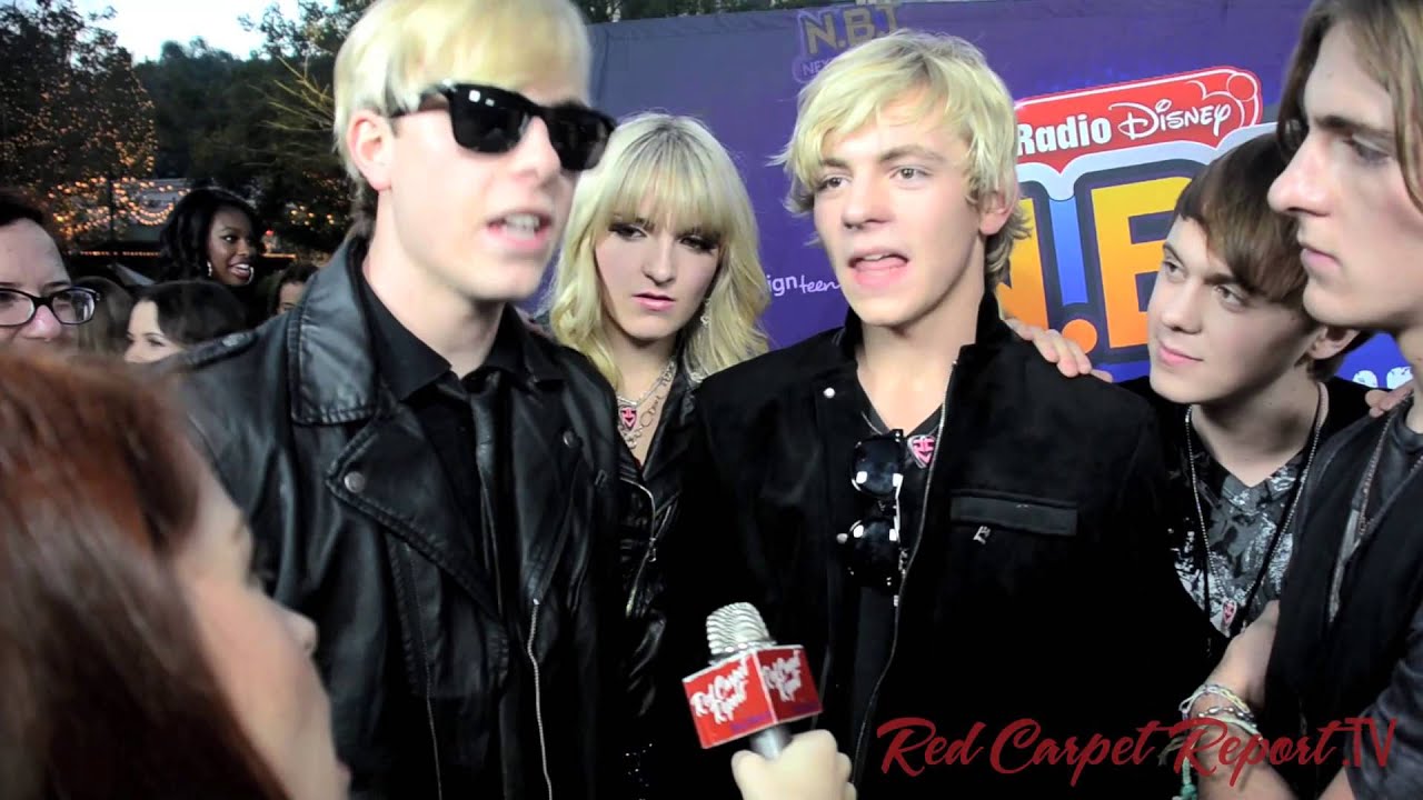 R5 at @RadioDisney's 