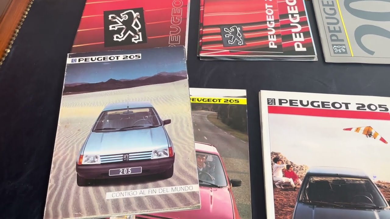 El Peugeot 205 y mis catálogos