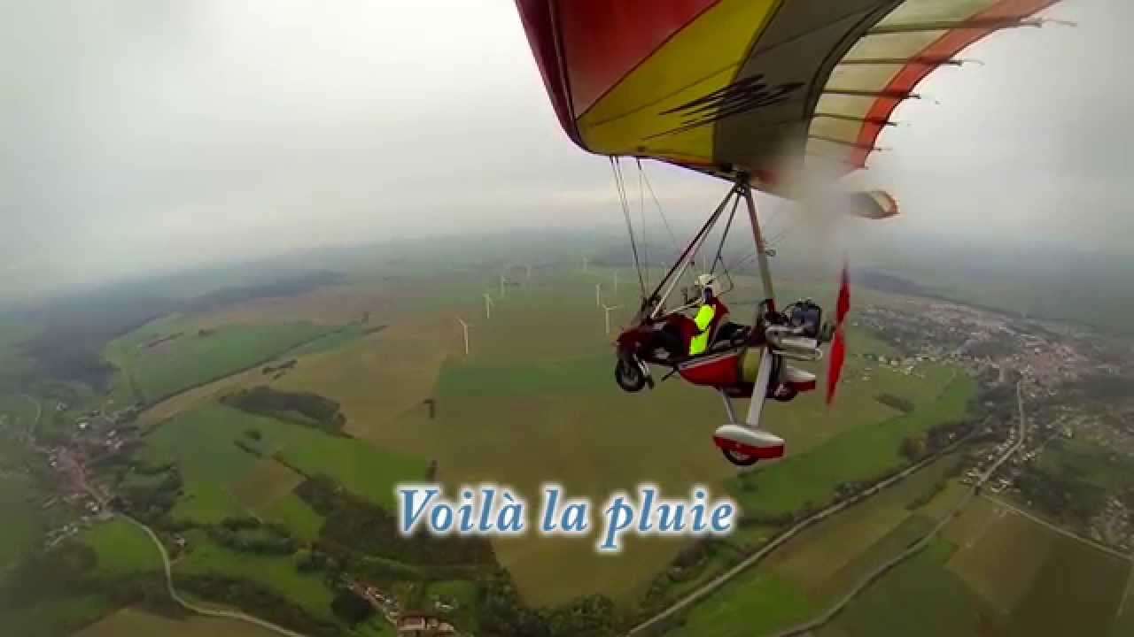 Bienvenue à bord, un petit tour en ulm pendulaire....