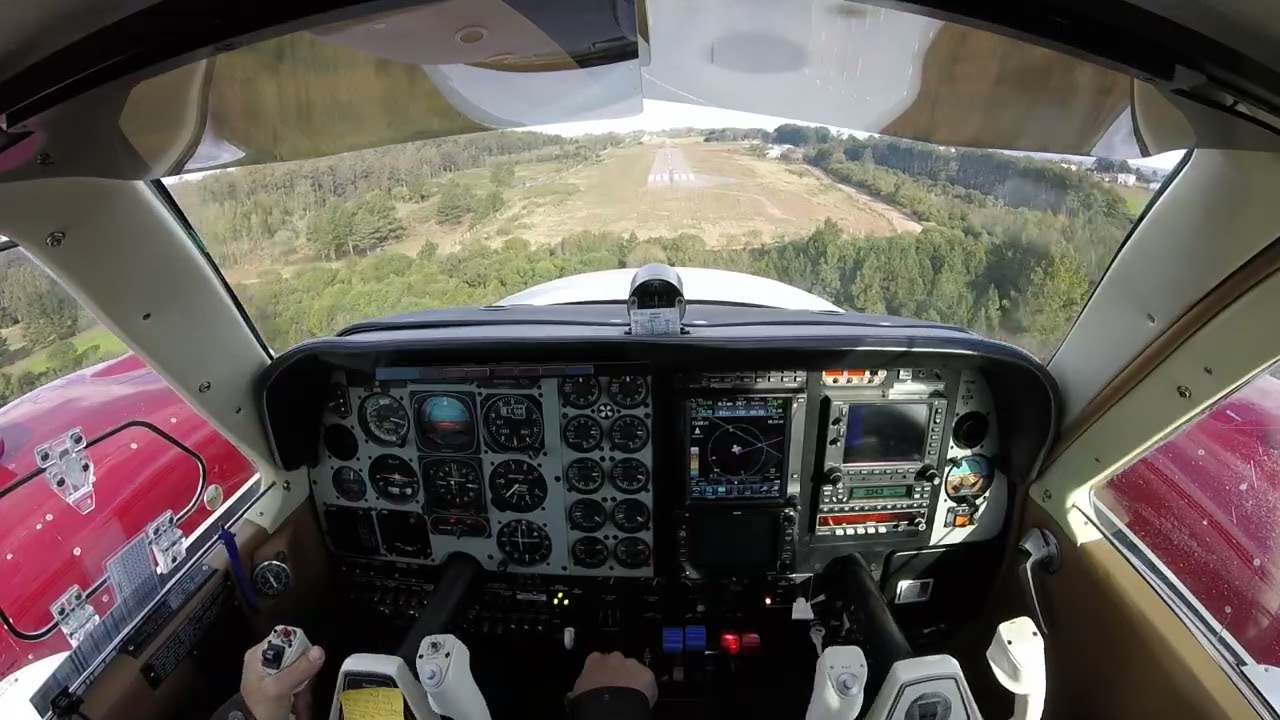 APP/LANDING AT SSST