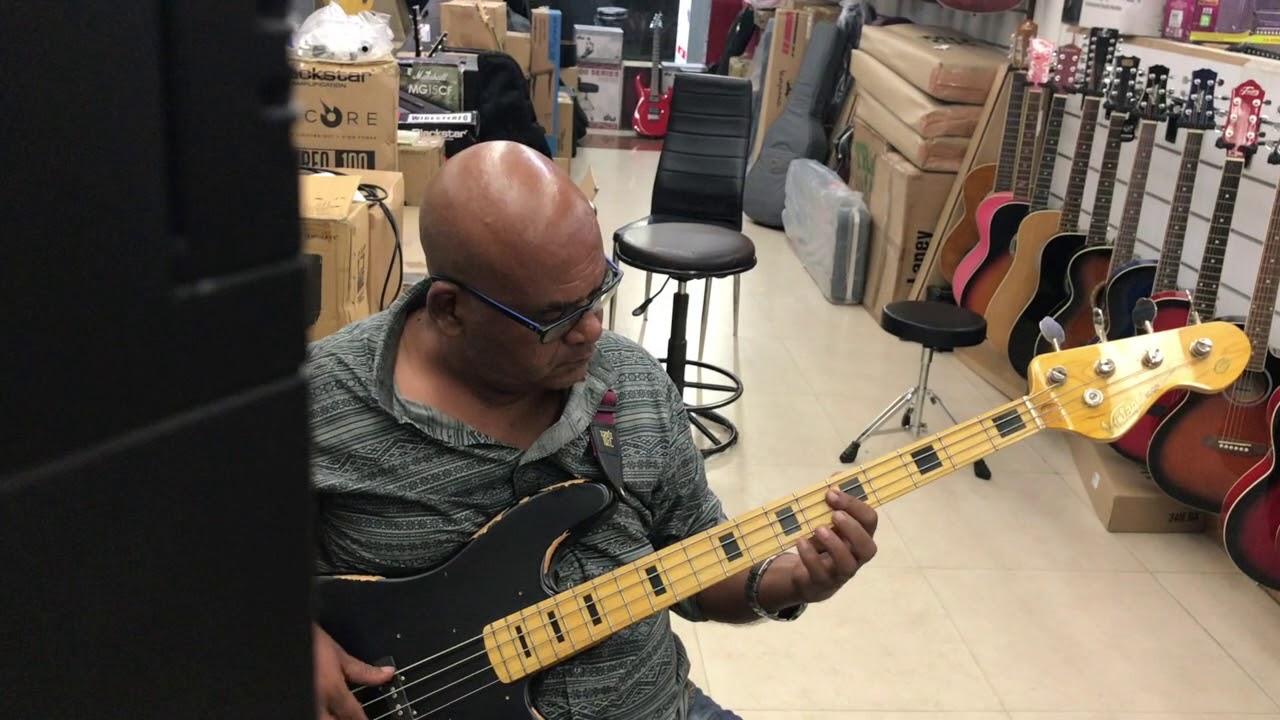 Keith Peters -  Giant Steps (John Coltrane) Bass cover