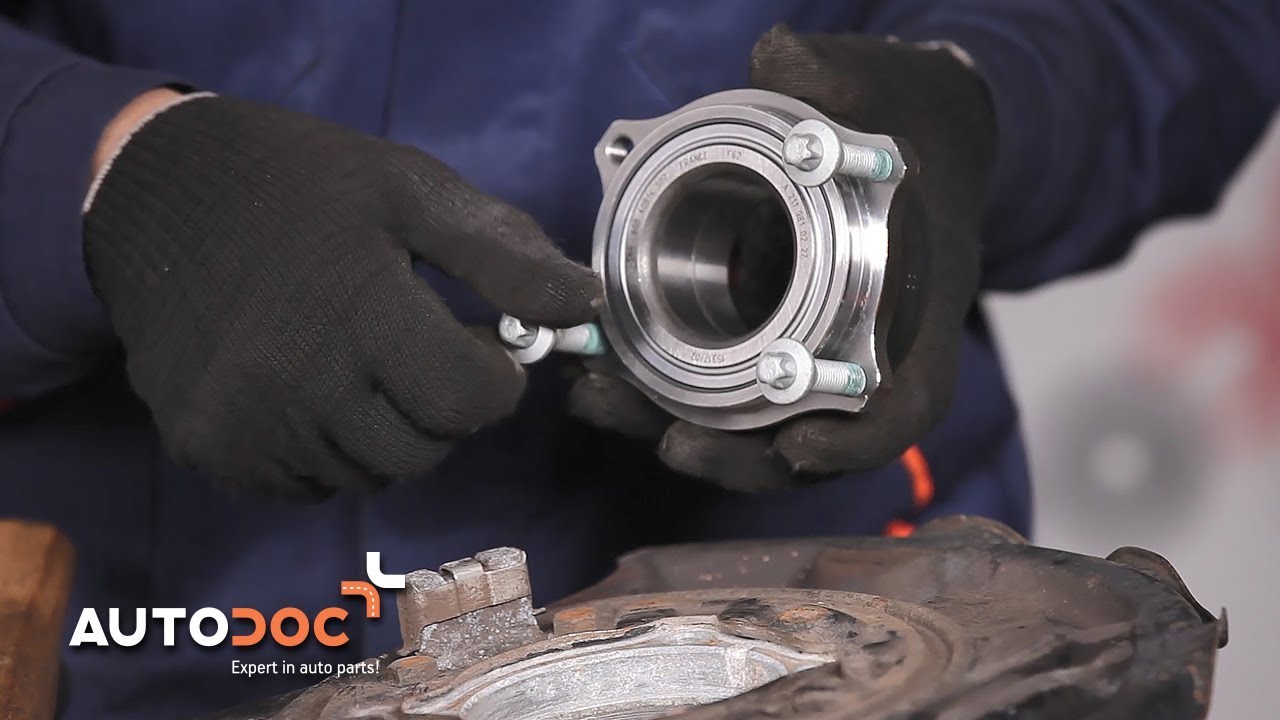 How to change rear wheel bearing MERCEDES-BENZ E W211 TUTORIAL | AUTODOC