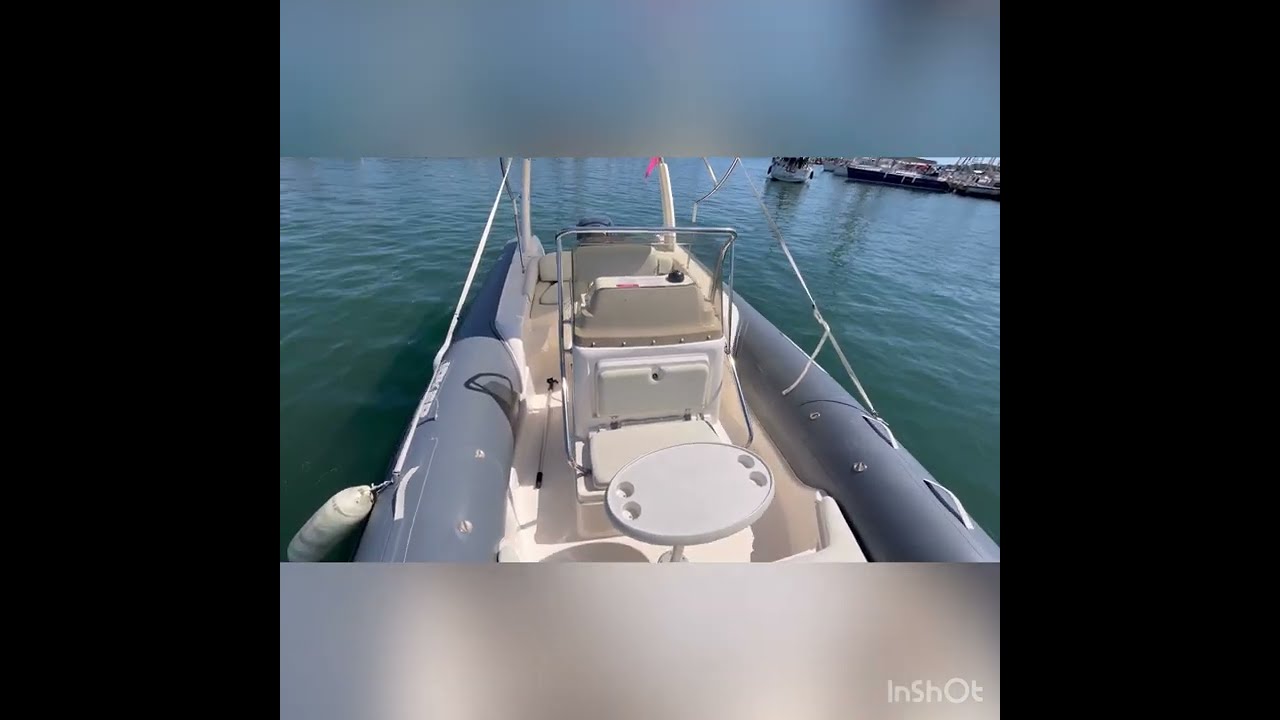 Route du sud, loueur de semi-rigides JOKER BOAT CLUBMAN 24 vers Port-Cros, Porquerolles Var
