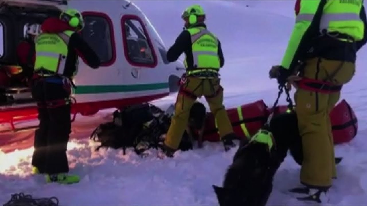 Sette morti in Valle d'Aosta dopo scontro aereo-elicottero