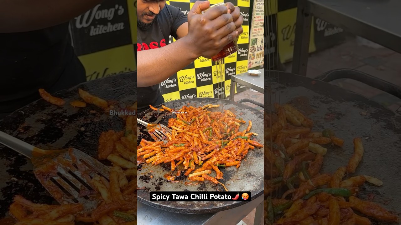 Spicy Tawa Chilli Potato🌶️ 🥵|| Indian Street Food