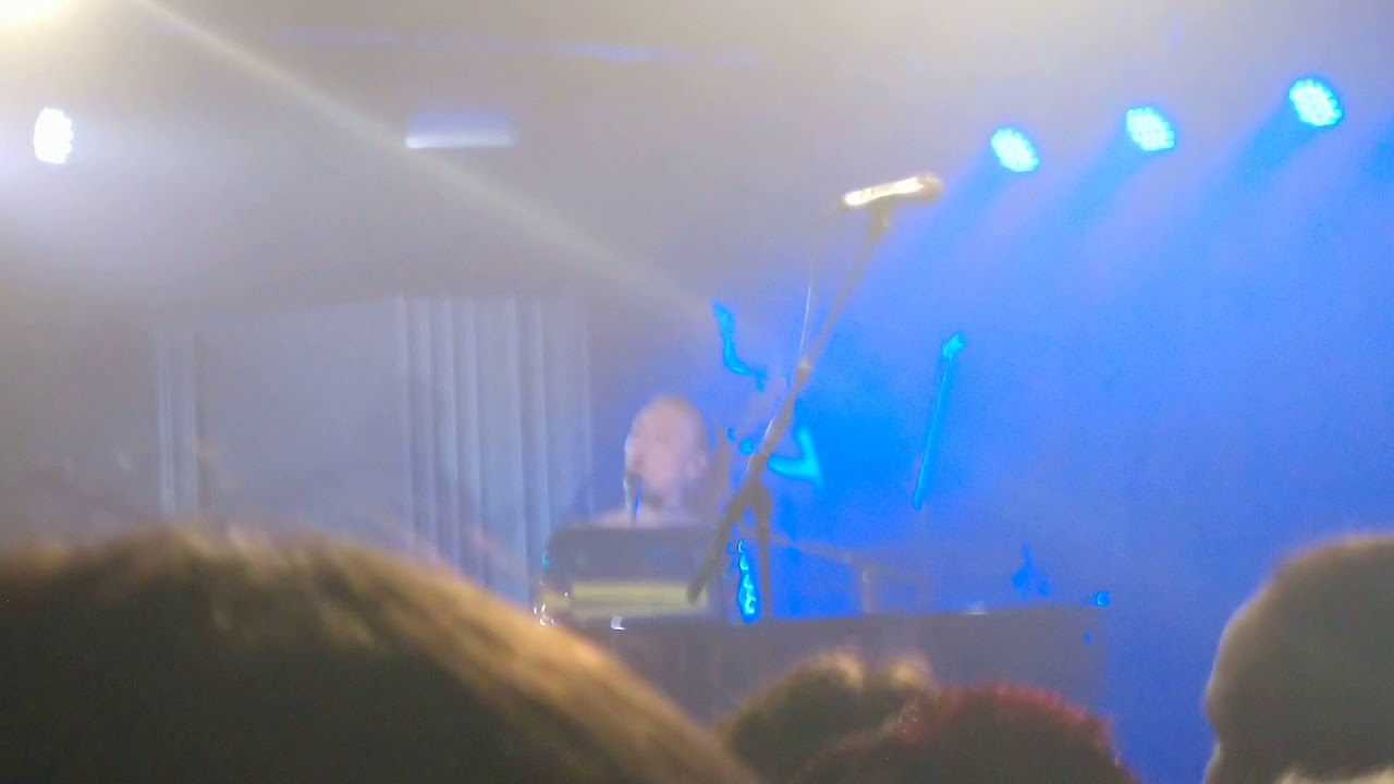 Freya Ridings - Holy Water [Live]