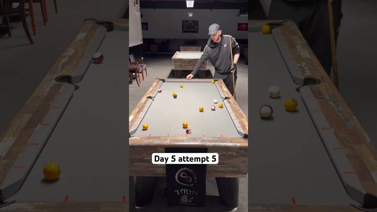 Они так неудачно разошлись 😱 #8ball #8ballpool #бильярд