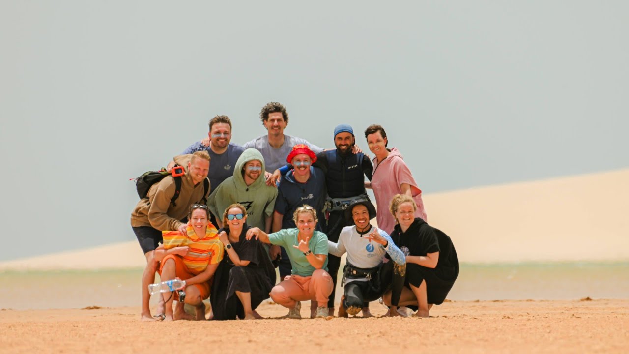 Epic Kitesurfing in Dakhla 2025 – 10 Friends, Windy Days & Crazy Tricks (Compilation)