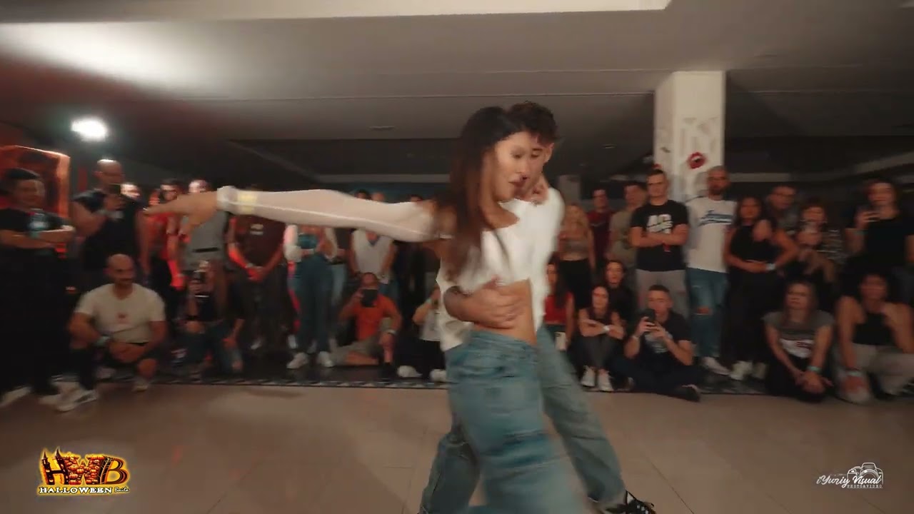 David e Ines  /Sebas Garreta & Dj Dave Aguilar  -  Coraz&oacute;n Part&iacute;o (Bachata) /Halloween Baila 2024