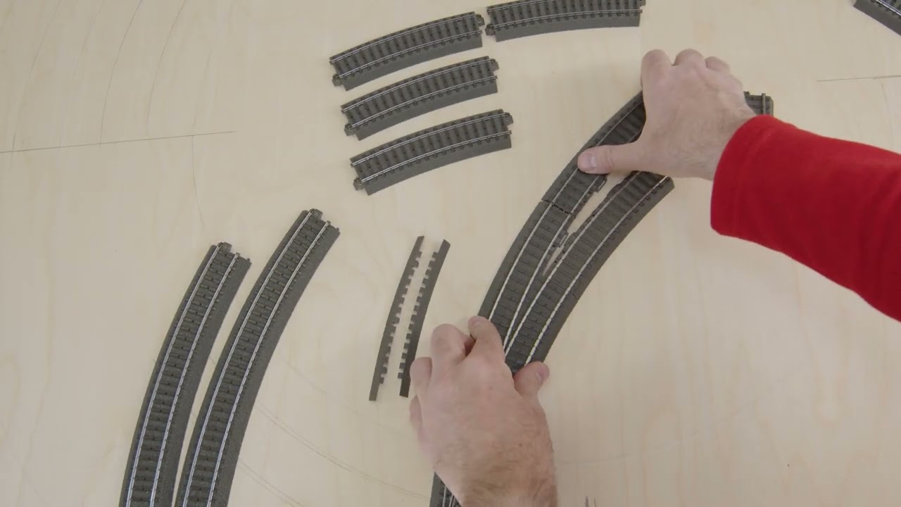Wide Radius & Slim Turnouts – Märklin C-Track Planning for Long Trains