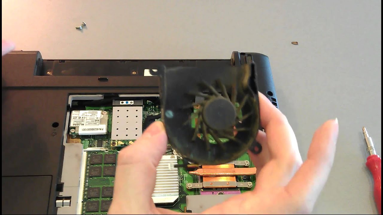 Czyszczenie laptopa FUJITSU SIEMENS ESPRIMO Mobile V5535 LAPTOP CLEANING fan tutorial