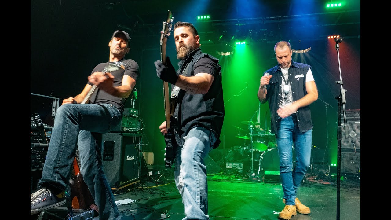 Blood Garden - Pousse le son - (Clip Officiel) - Archives 