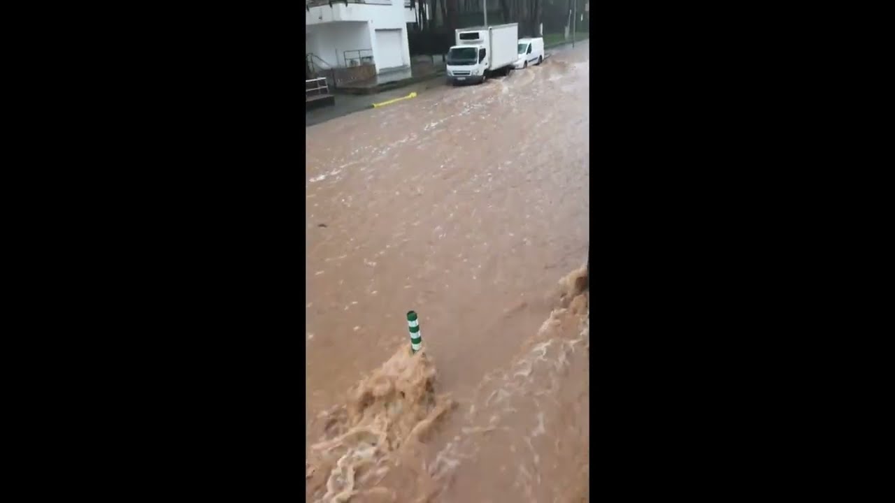 🔴Flooding now in Riera de Tamariu, Tamariu, Catalonia, Spain !