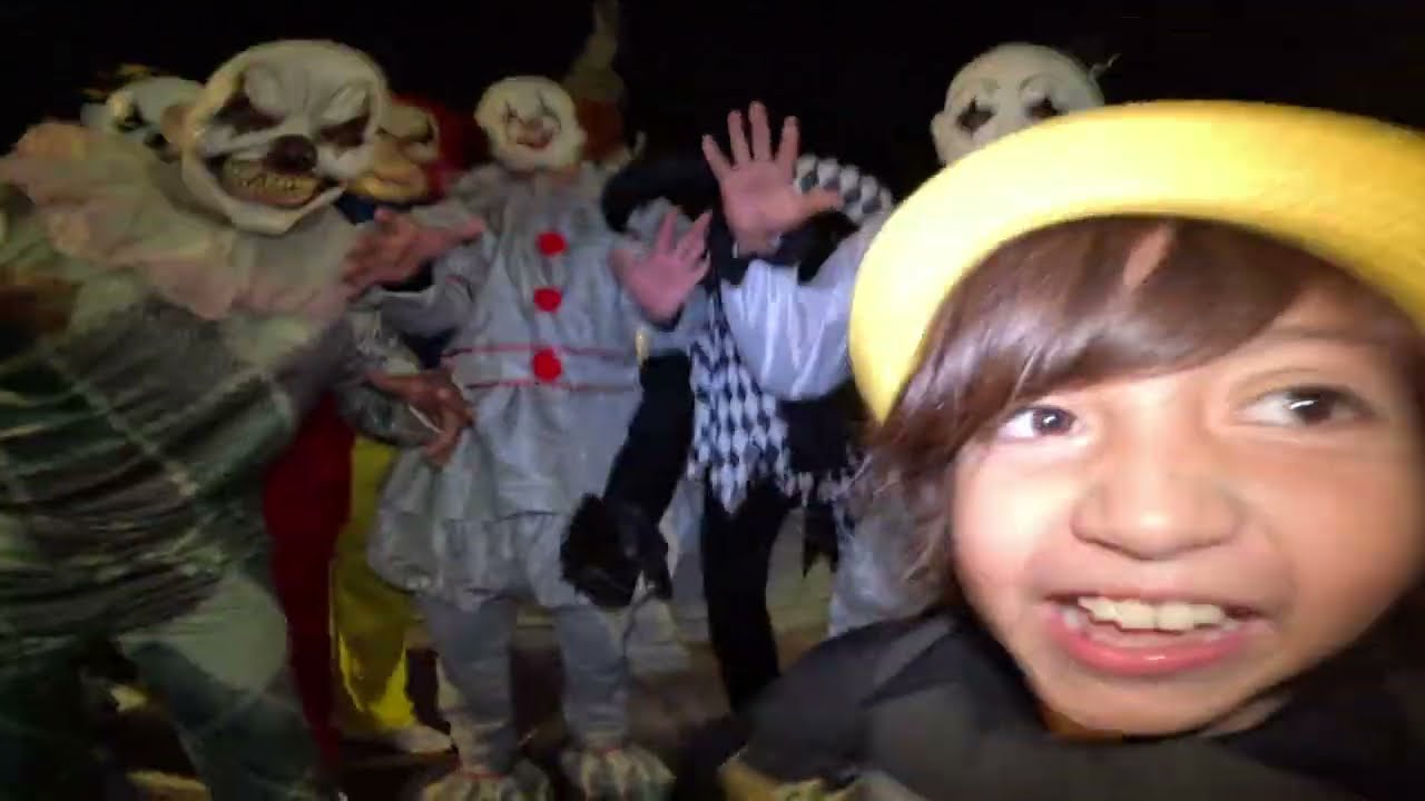 SALGO A PEDIR DULCES 2023