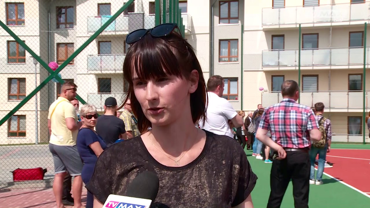 Oddanie nowego bloku na osiedlu Biedronka w Karlinie