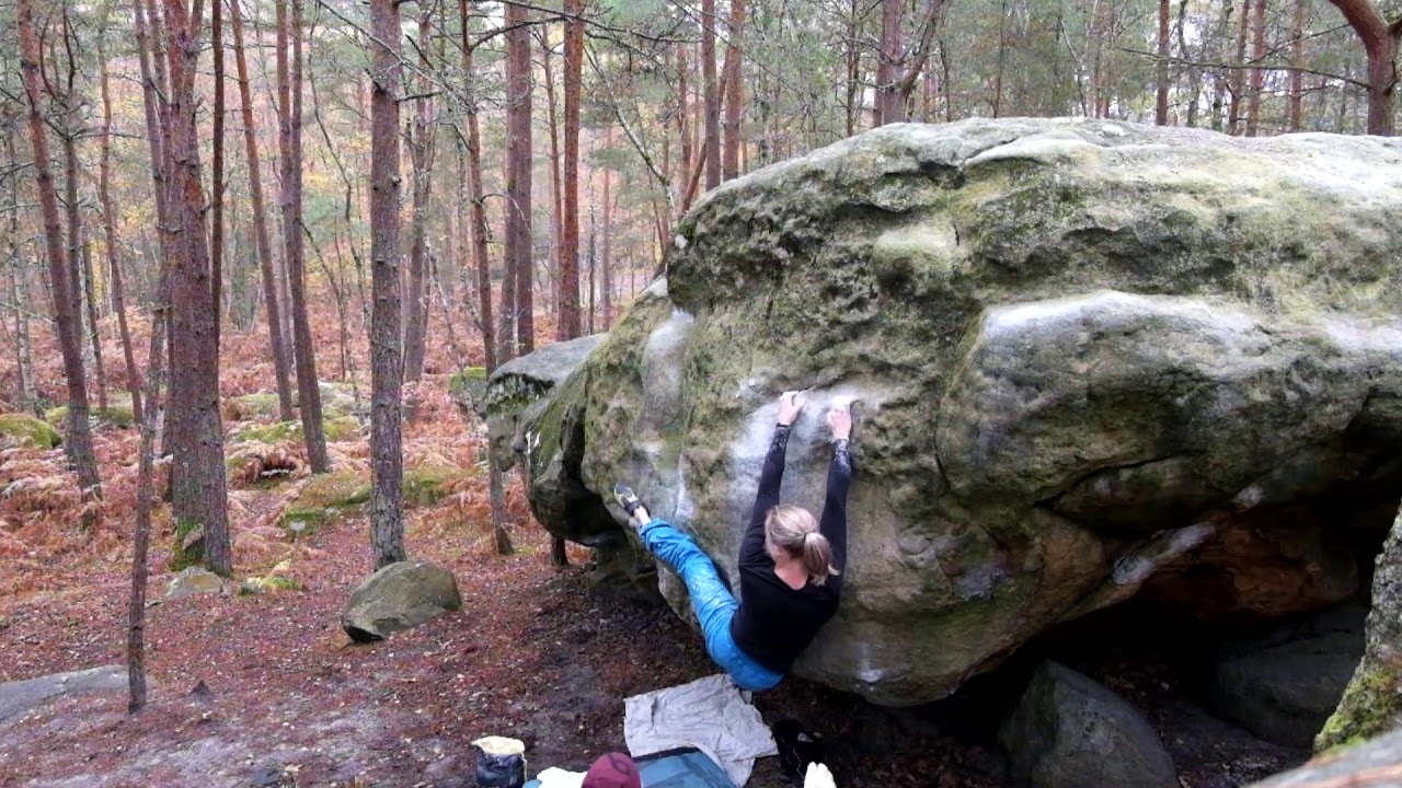 Vera Zijlstra climbing 