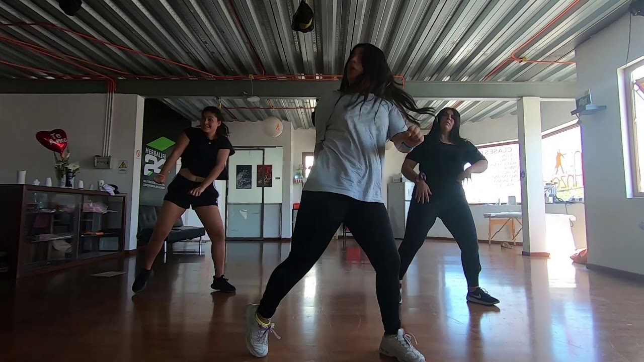 DEJALE CAER TO EL PESO - YOMO // COREO BY VALE GAMBOA FT NICO PEREZ