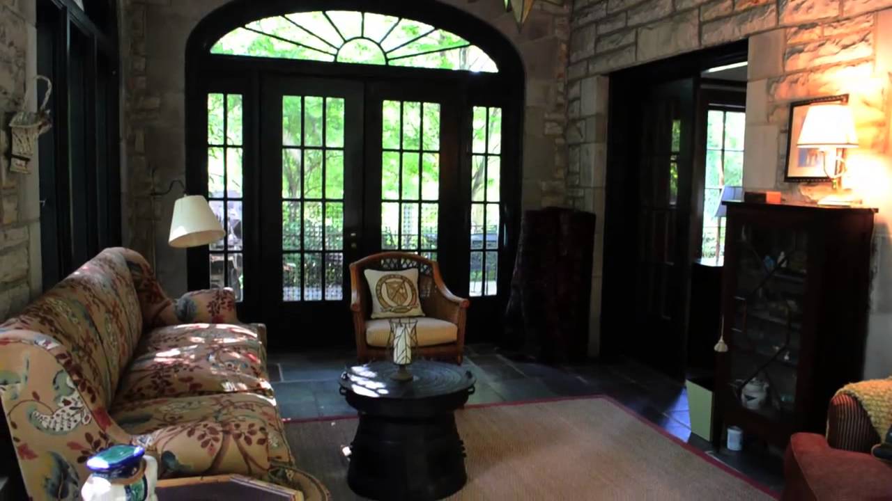 Video home tour of 2912 Southwood Road in Mountain Brook Alabama