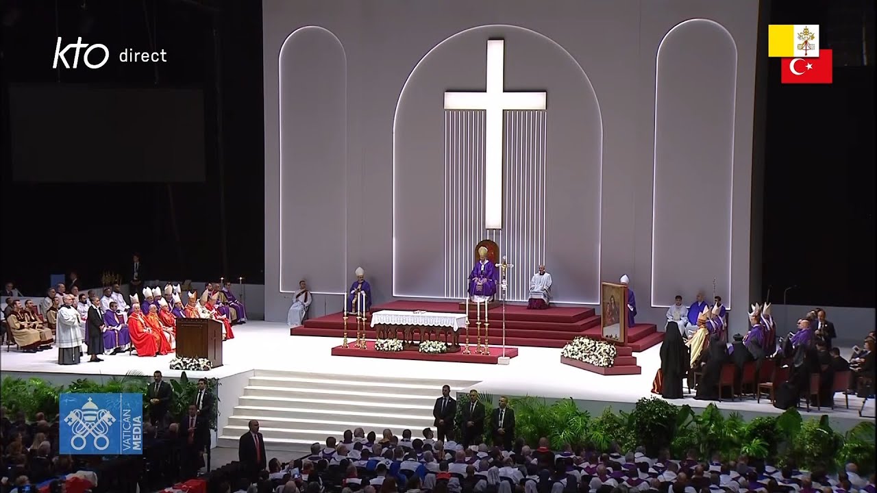Messe présidée par le pape Léon XIV à la Volkswagen Arena d'Istanbul (Turquie)
