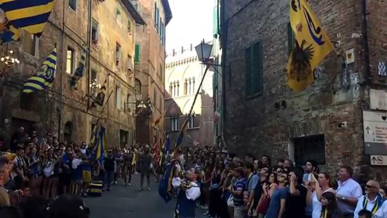 Contrada della Tartuca - Alzata degli Alfieri