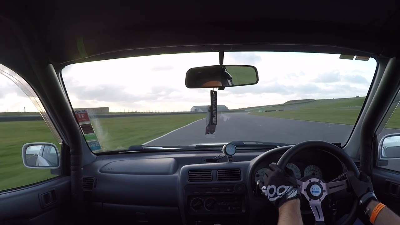 Glanza and M2 playing around Anglesey
