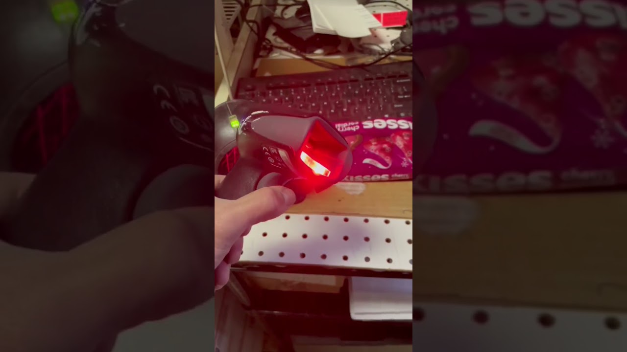 Handheld scanner vs table scanner