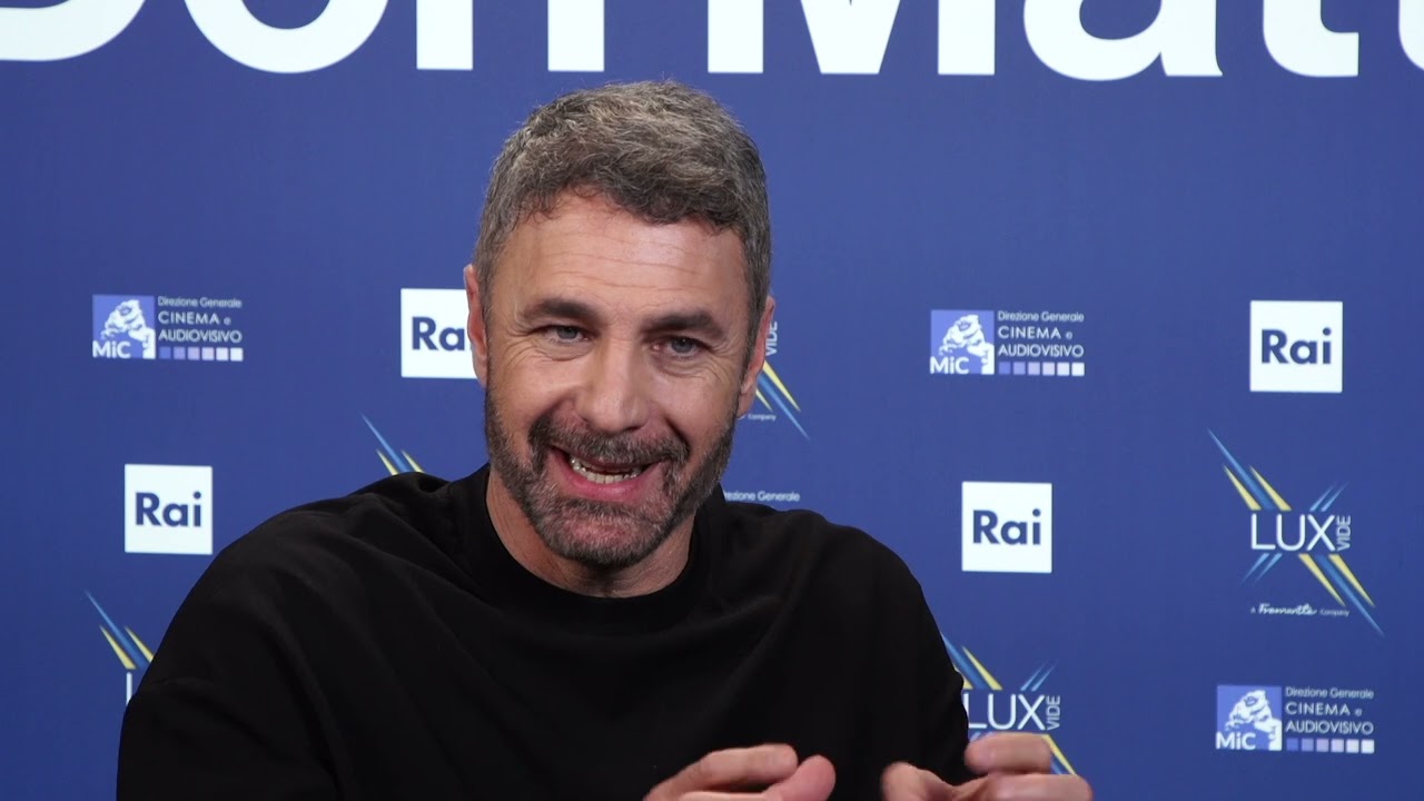 Intervista a RAOUL BOVA per DON MATTEO 15