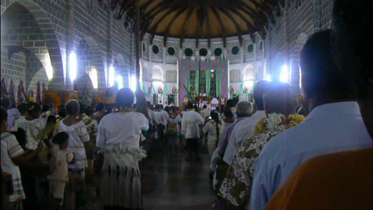Půlnoční mše v Ono na Futuně | Midnight mass at Ono, Futuna | La messe de minuit a Ono, Futuna