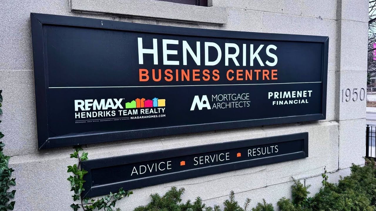 Hendriks Business Centre    REMAX HENDRIKS TEAM REALTY