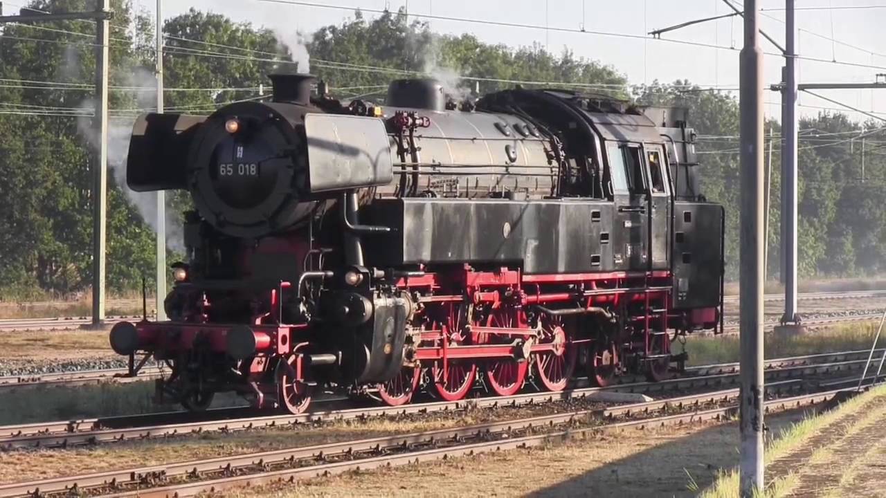 De laatste ritten van de 65.018 Meerijden op de voetplaat / Führerstandsmitfahrt