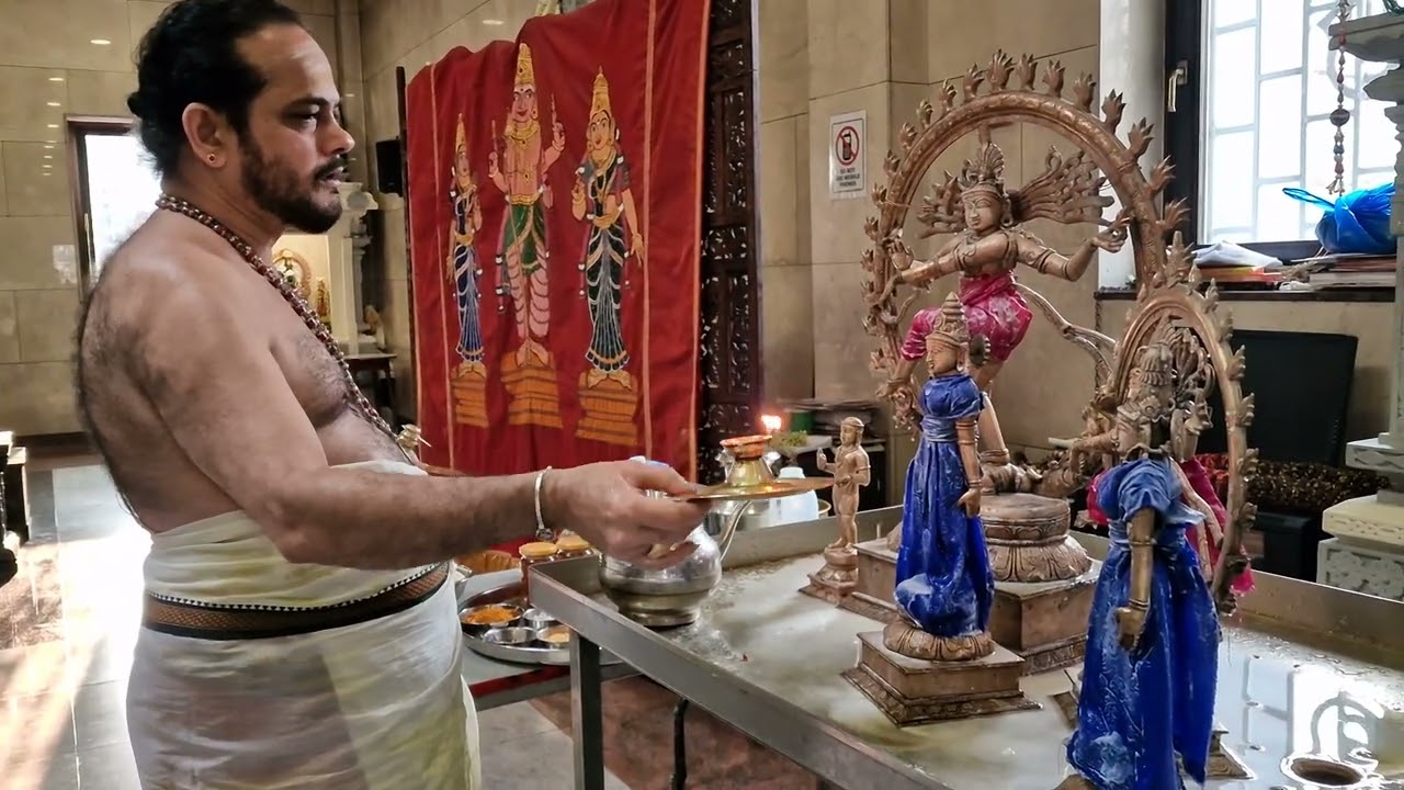 London Sri Murugan Temple   The BakthiUK channel has received a total of 1,015,769 views up to now.