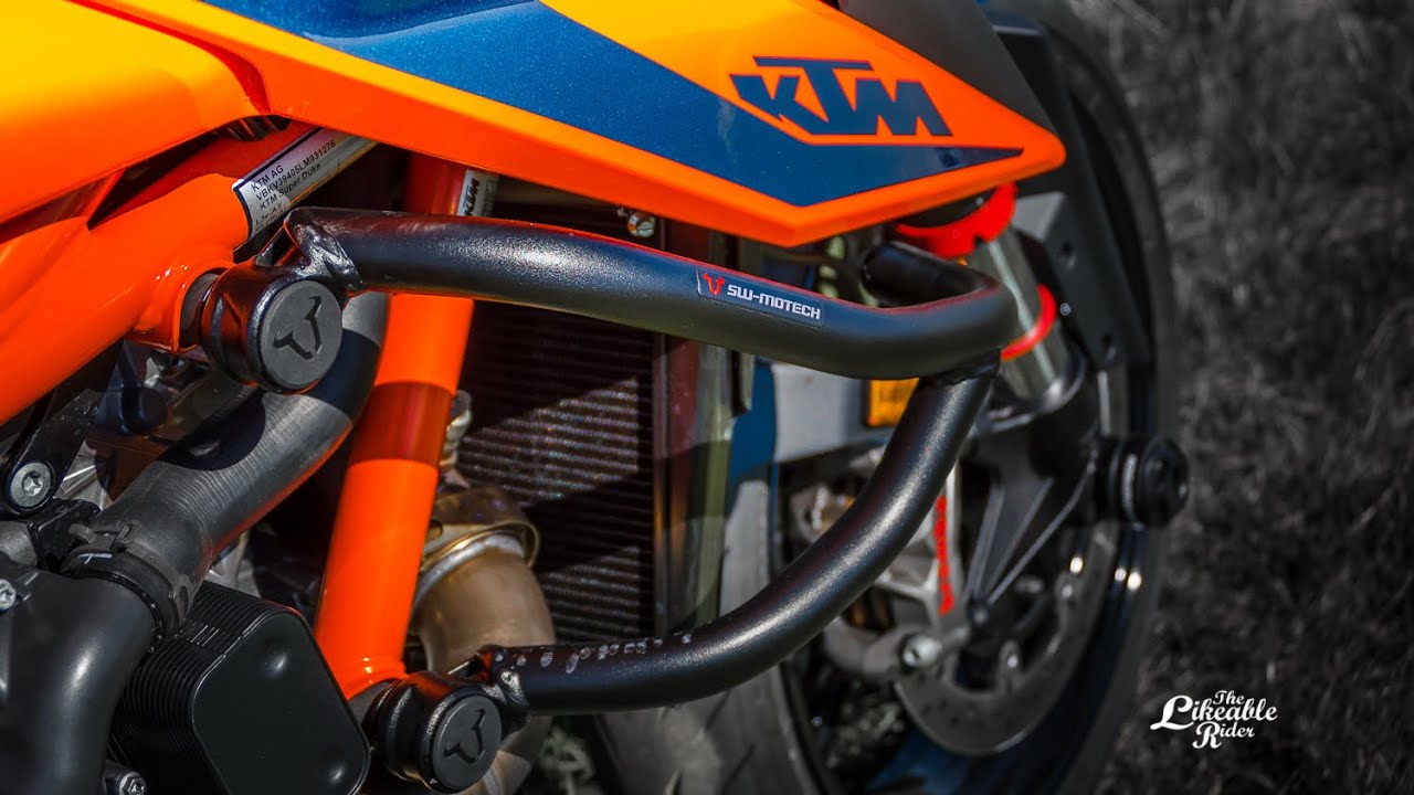 Установка защитных дуг SWMOTECH на KTM 1290 Super Duke R 2020 года
