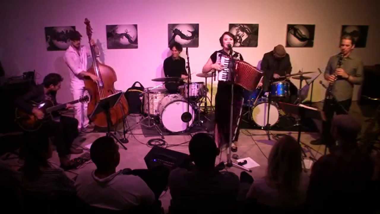 蔓莉 (Manli) - Jessica Fichot @ Curve Line Space 11-20-14