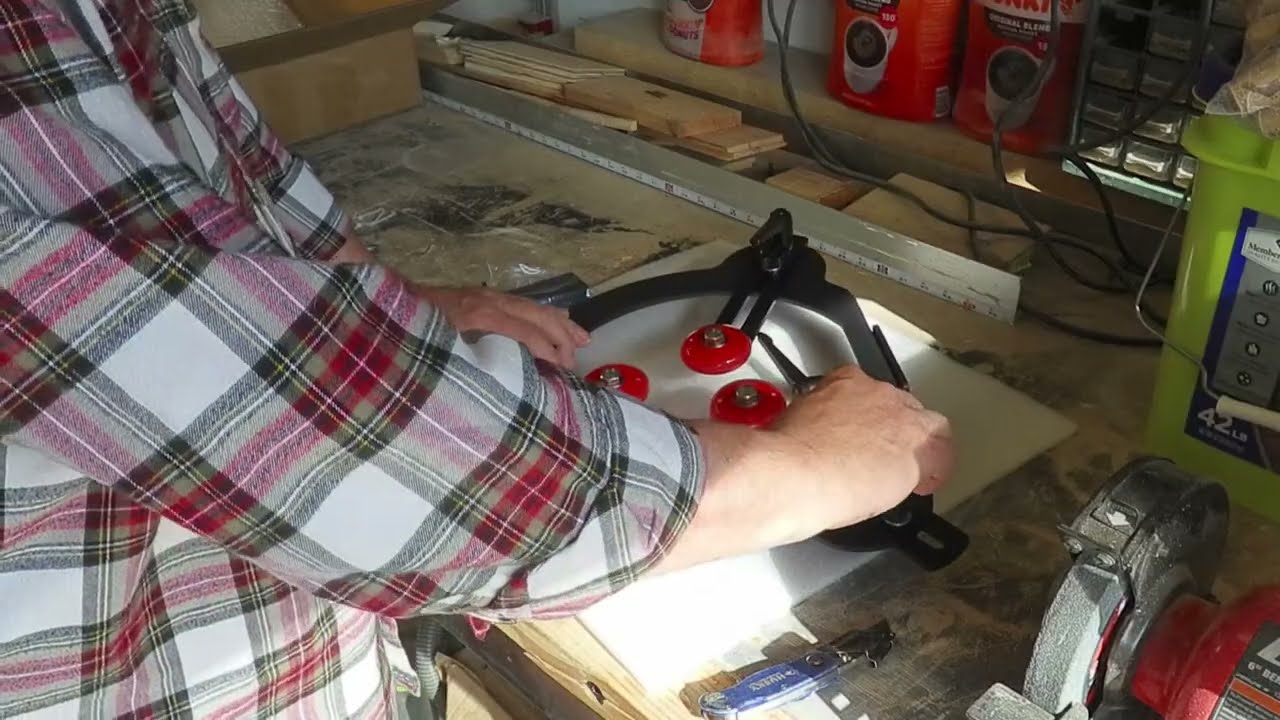 Unboxing a new Steady Rest for the wood lathe.