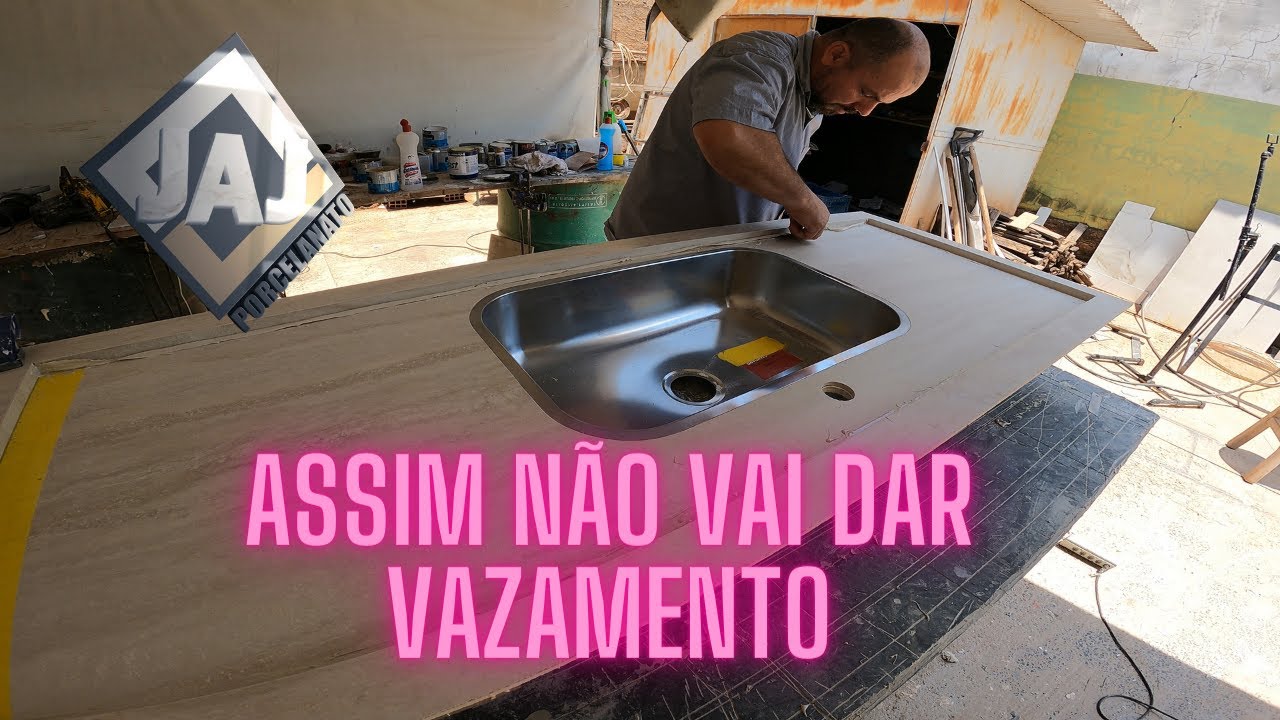 Como colar os ressaltos de uma área molhada, pia de cozinha em porcelanato