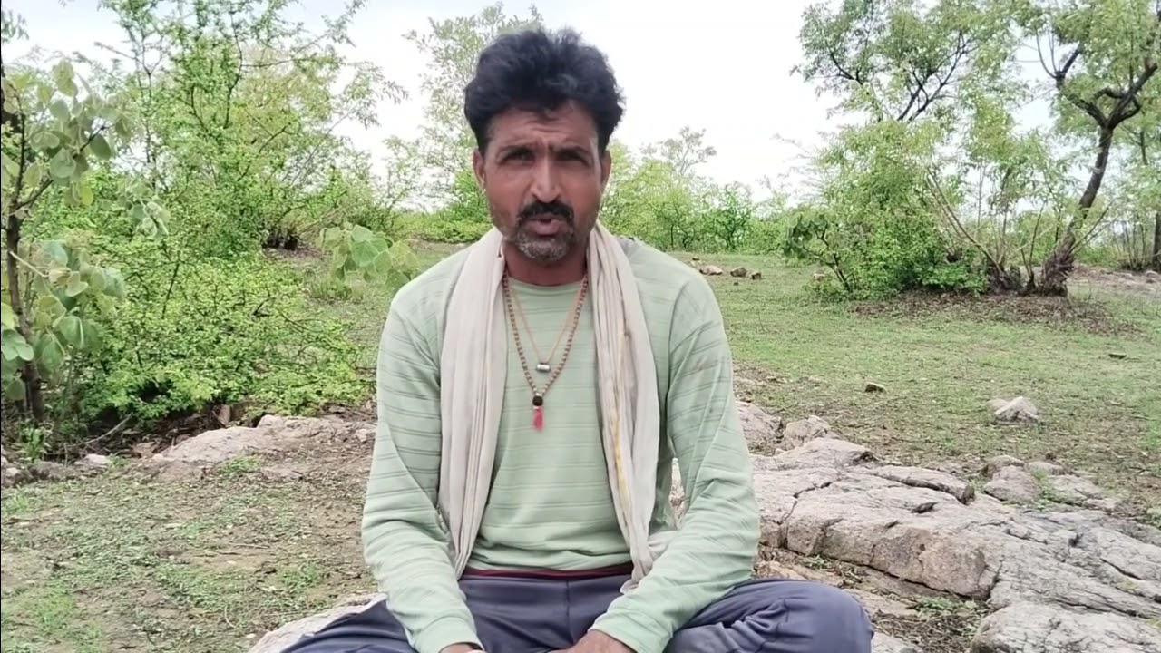 #फाग।बारह मास फाग।बेहतरीन आवाज में प्रस्तुति।आपके अपने जाने पहचाने।श्री मझलेराजा बुंदेला की आवाज मे।