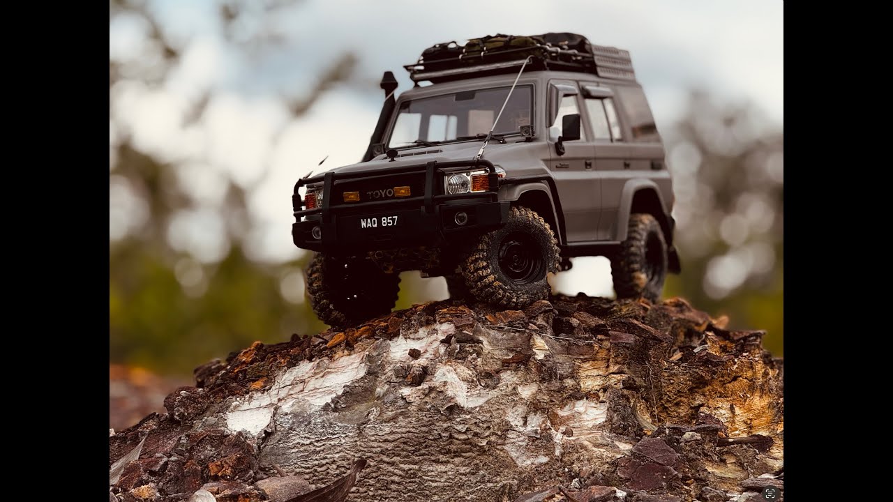 1/10 RGT EX86190 Rescuer Toyota Land Cruiser LC76 Grey Cruising on Newly Discovered Terrain