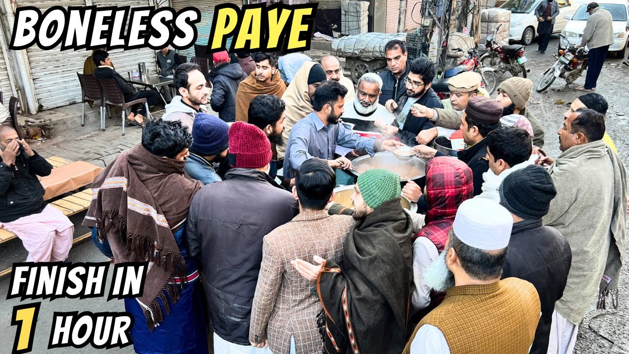 Unexpected Reactions about Boneless Paye | 60 years Old Paya in Sargodha Street Food | Trotters
