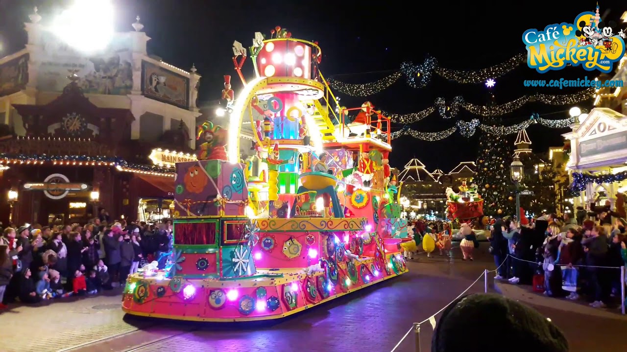 [2018] Disney’s Christmas Parade - Disneyland Paris